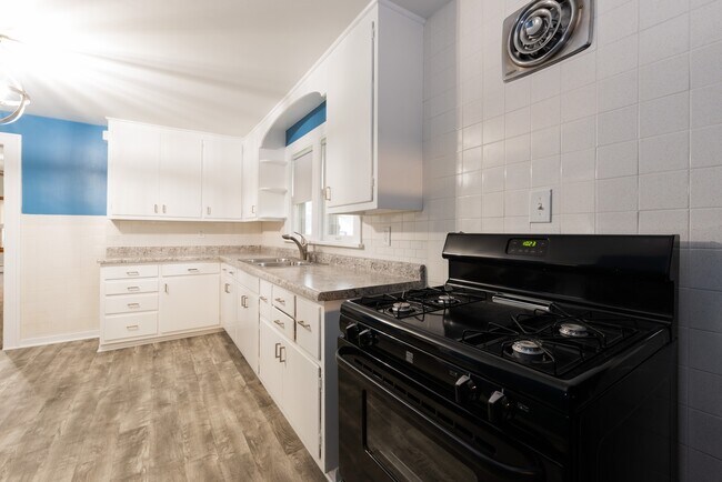 Foto del edificio - 545 E 158th St