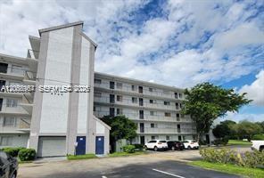 Building Photo - 8740 N Sherman Cir
