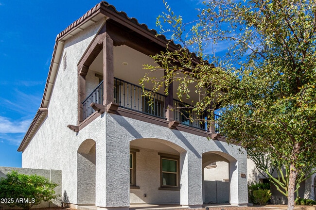 Foto del edificio - 15142 W Sherman St