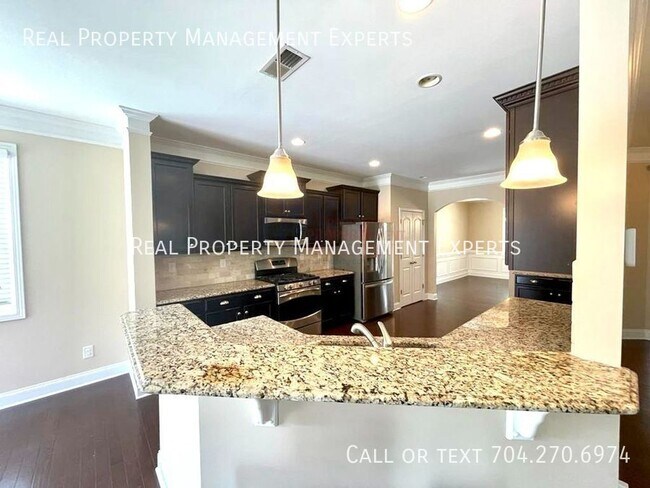 Building Photo - 3233 Elyse Manor Ct