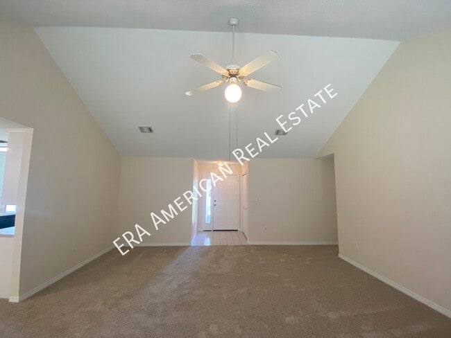 Building Photo - 7468 Woodmont Rd