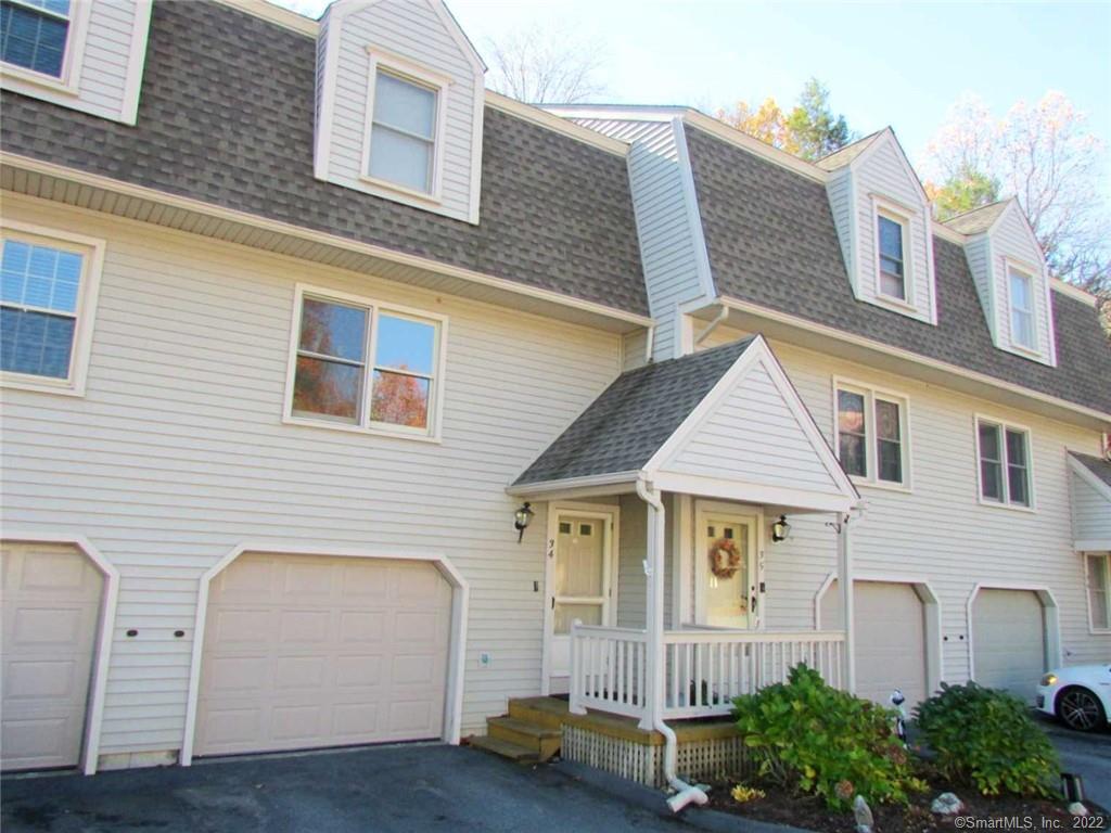 Foto principal - 1229 Winsted Rd