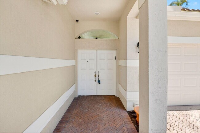 Foto del edificio - 5063 Ventura Dr
