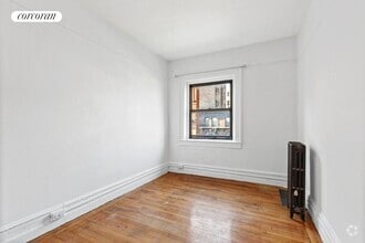 Building Photo - 118 Montague St