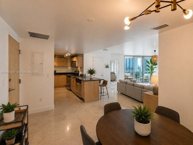 Building Photo - 350 S Miami Ave