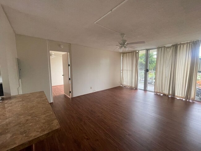 Building Photo - Cathedral Point