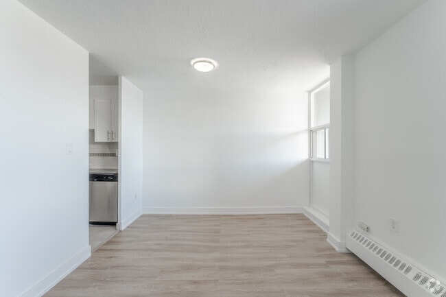 3BR, 1BA - 1,022SF - Dining Room - 739 Birchmount Road