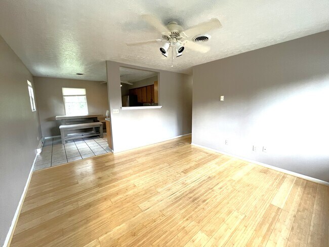 Foto del edificio - 1016 Arrowhead Dr