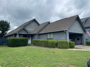 Building Photo - 124 Island Blvd Building Photo - 124 Island Blvd