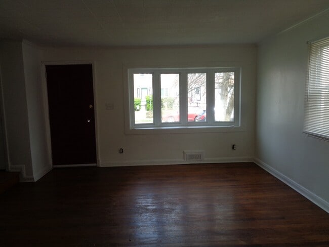 Foto del edificio - 5907 Yorkwood Rd