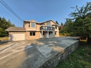 Building Photo - 2180 Benko Rd