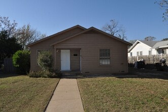 Building Photo - 2808-2810 Halbert St