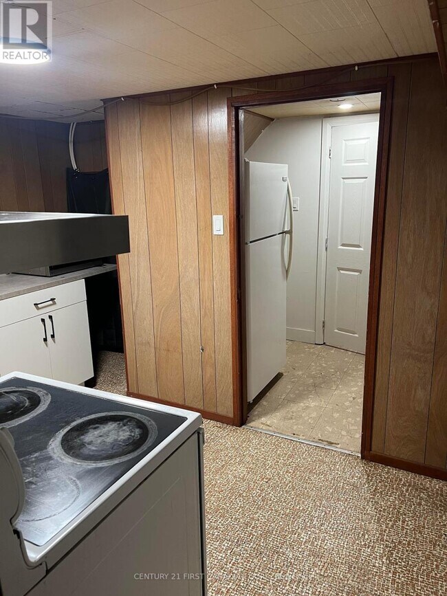 Photo du bâtiment - 1449 Oxford St E