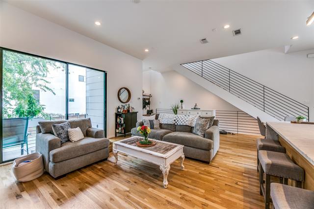 Building Photo - 1839 Summit Ave