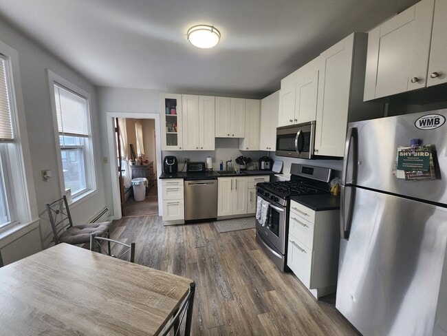 Building Photo - 5 Sayward Pl