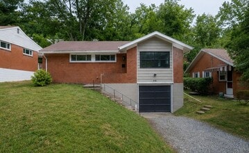 Building Photo - 414 Elwood Dr