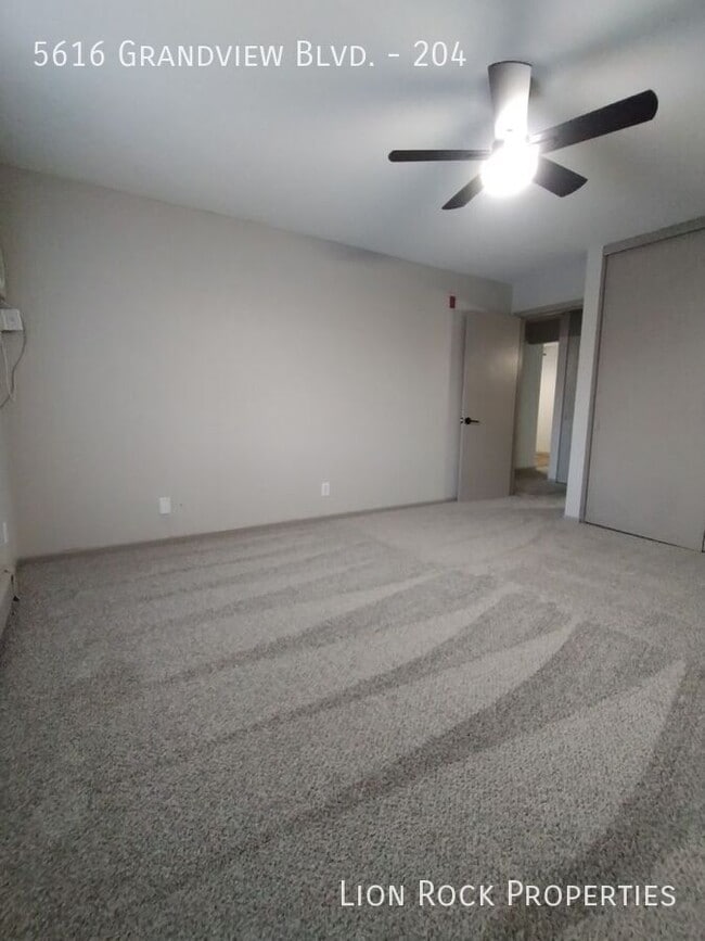 Foto del edificio - 5616 Grandview Blvd