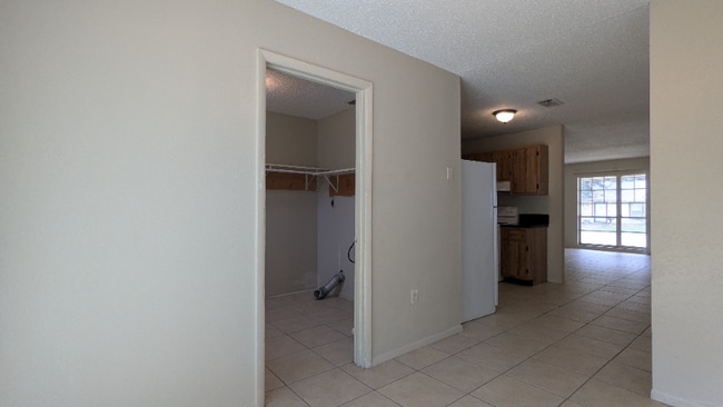 Foto del edificio - 4536 Ballentine Ct