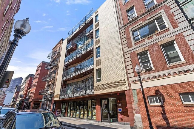 Foto del edificio - 126 Salem St