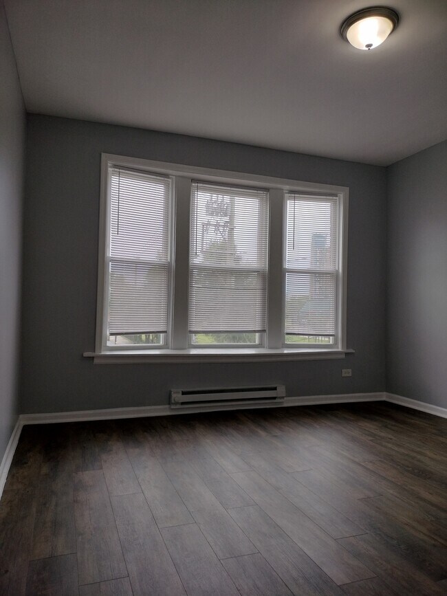 Foto del edificio - 6601 S Green St