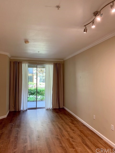 Building Photo - 2125 Watermarke Pl