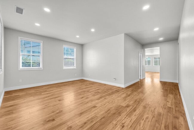 Building Photo - 14297 Goose St