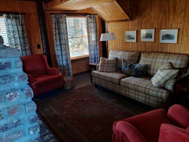 Sala de estar - 432 Apache Rd