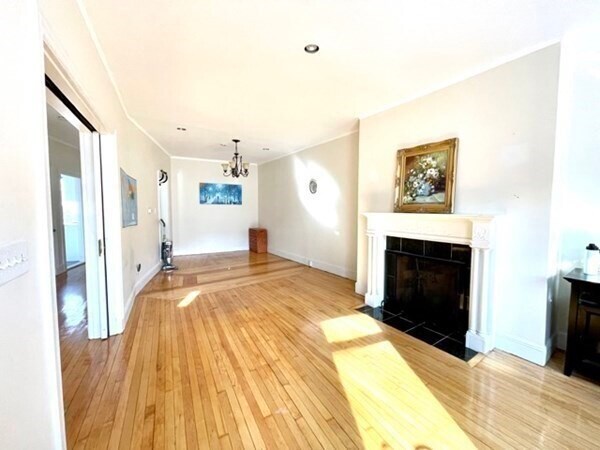 Building Photo - 3 Wallingford Rd