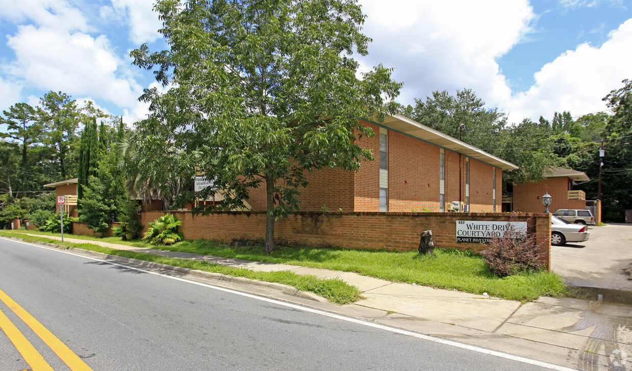 Primary Photo - Great apartment near West Tennessee