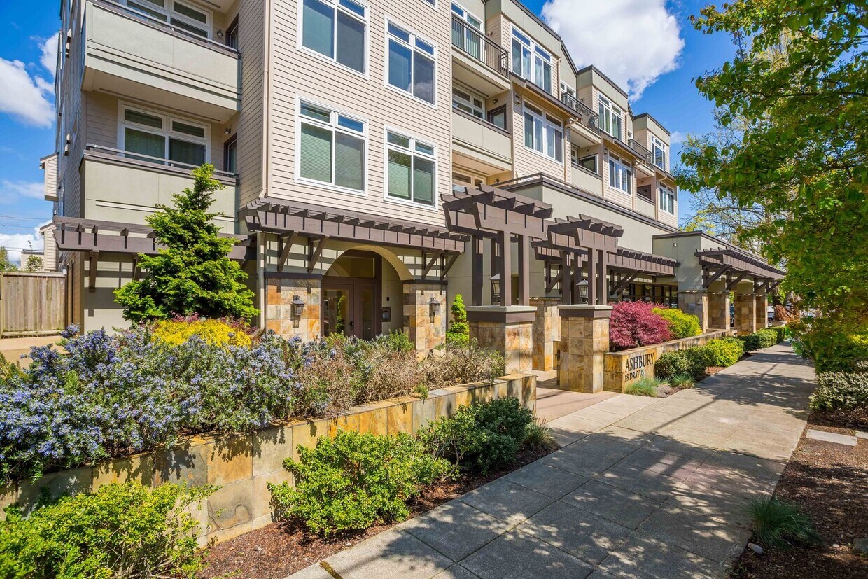 Foto principal - SPACIOUS, AIRY and MODERN Corner Unit in N...