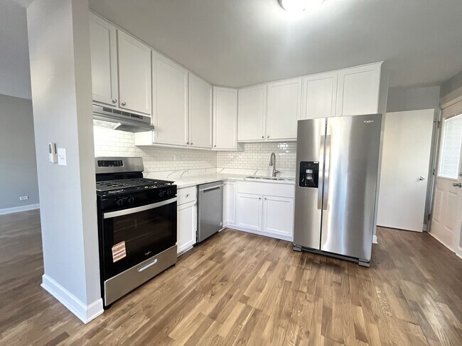 Foto del edificio - 1606 N Poplar Ave