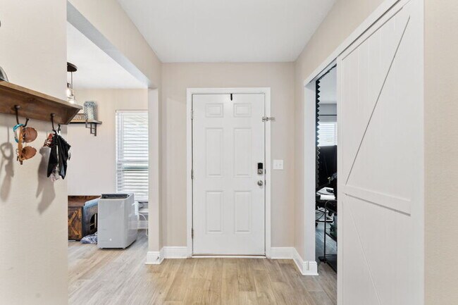 Foto del edificio - 7131 Penn Way