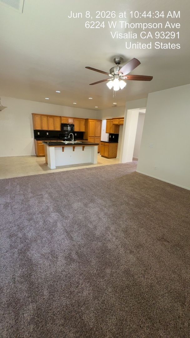 Building Photo - Gorgeous house available Now!!!