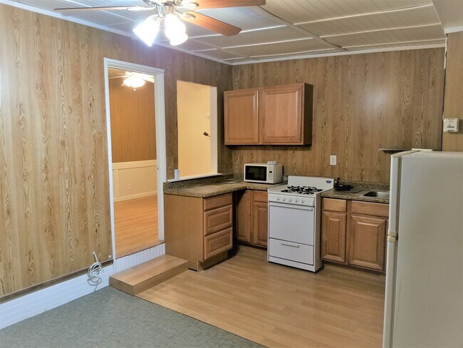 Foto del edificio - 4249 W 136th St