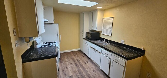 Foto del edificio - Cozy 2 bed 1 bath