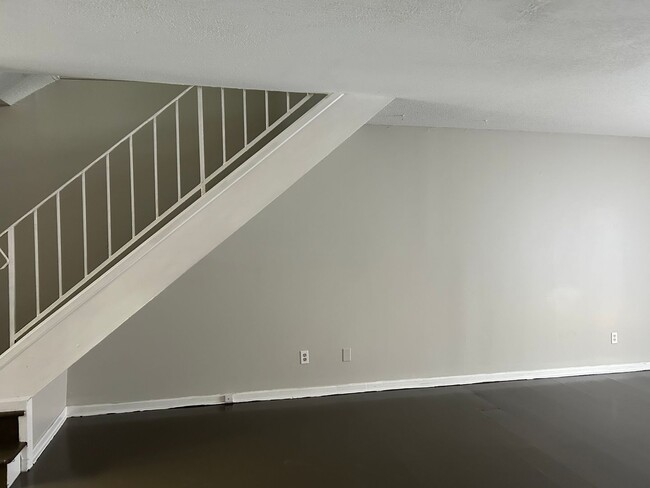Building Photo - 3744 Cambridge Station Dr