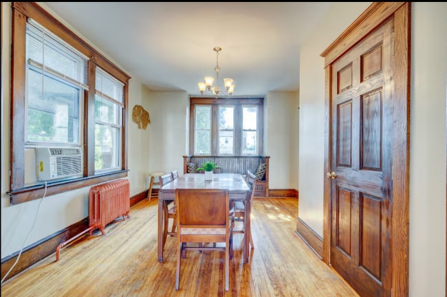 Building Photo - 630 Hill Top Dr