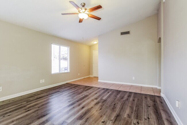 Foto del edificio - 5035 W Kristal Way