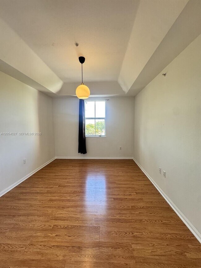 Foto del edificio - 11002 NW 83rd St