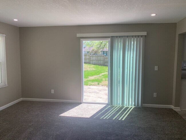 Building Photo - Welcome Home!
