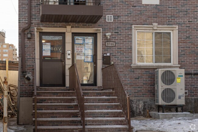 Entrance Photo - 8744-8746 168th Pl