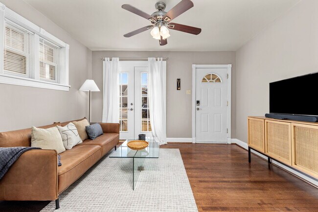 Foto del edificio - 6249 Odell St