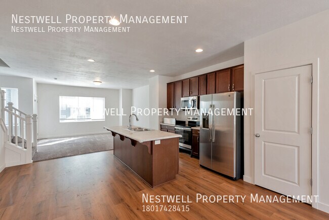 Foto del edificio - Amazing Mid-Row Townhome in Bluffdale