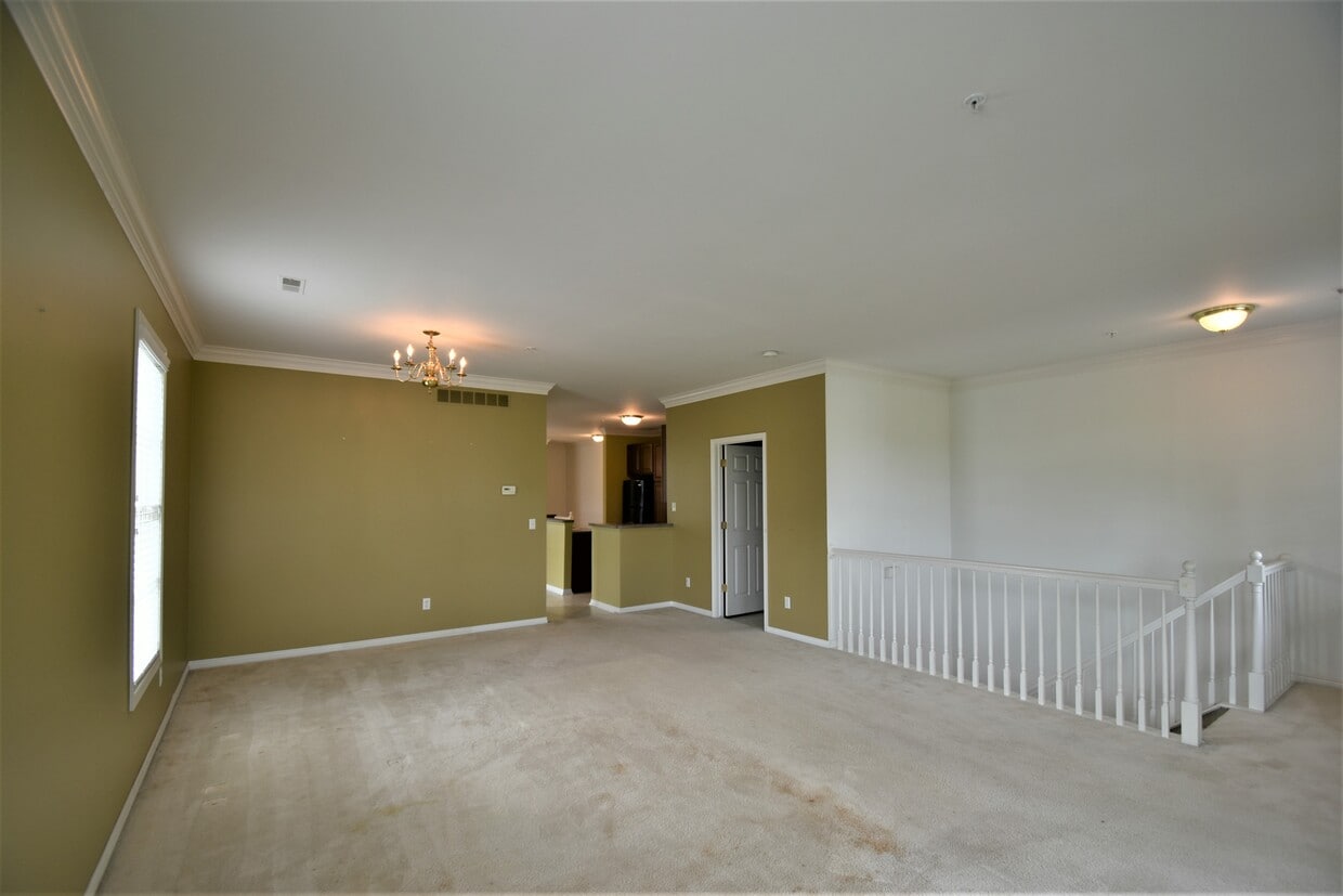 223 Jotham Ave Unit 1, Auburn Hills, MI 48326 Condo for Rent in