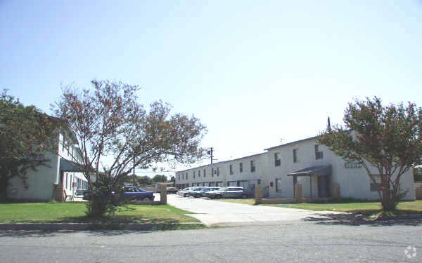 Foto del edificio - 3231 Acacia Ave