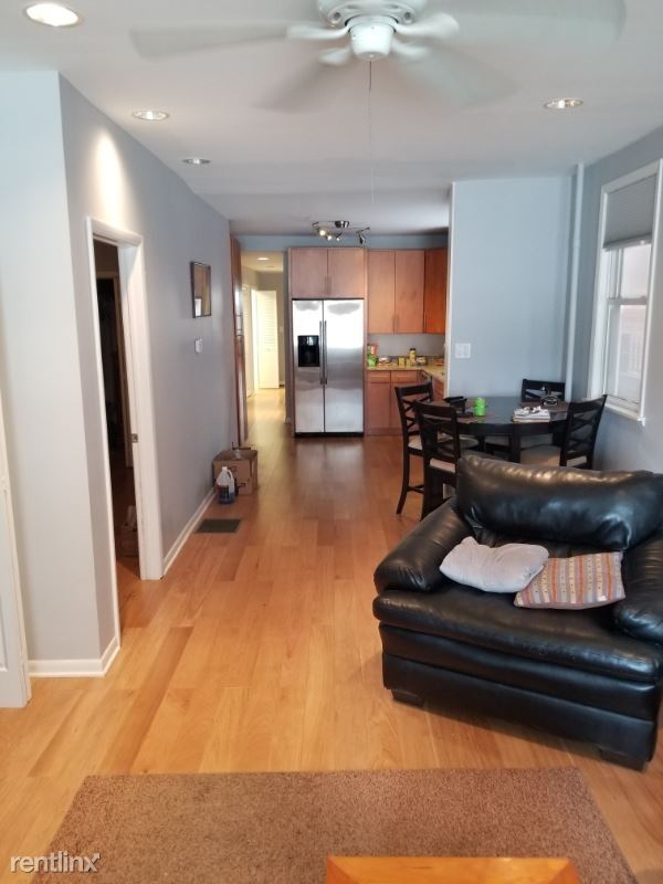 Foto del edificio - 519 N Marshfield Ave