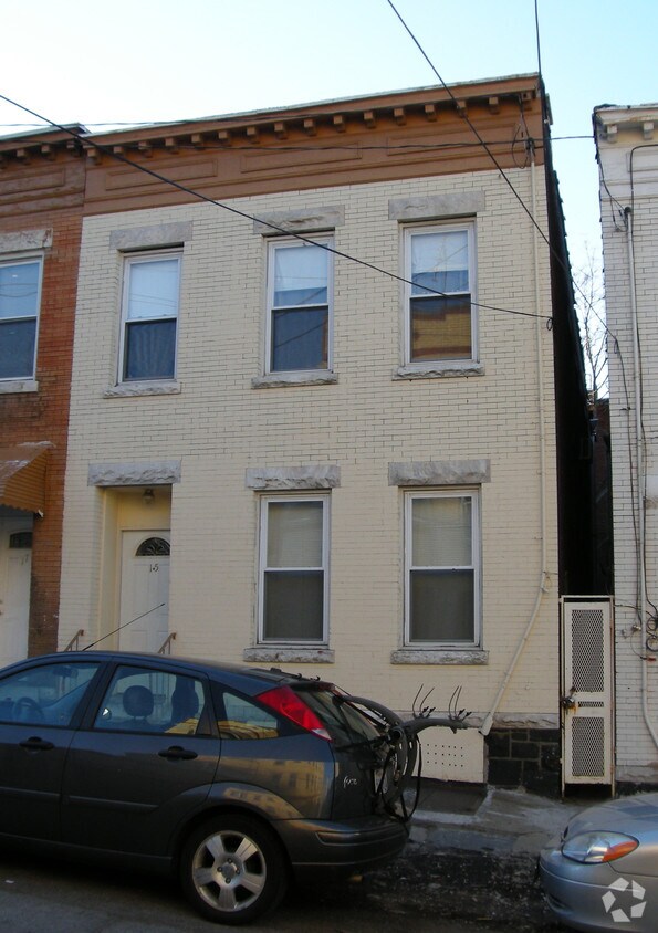 Primary Photo - 15 Mount Carmel Pl