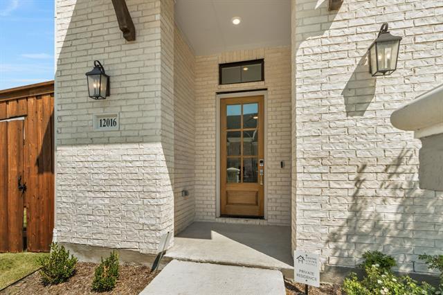 Building Photo - 12106 Dahlia Bay Dr