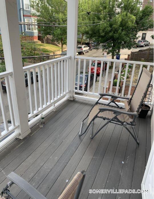 Building Photo - 18 Bond St