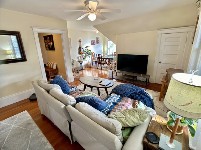 Building Photo - 362 Arborway